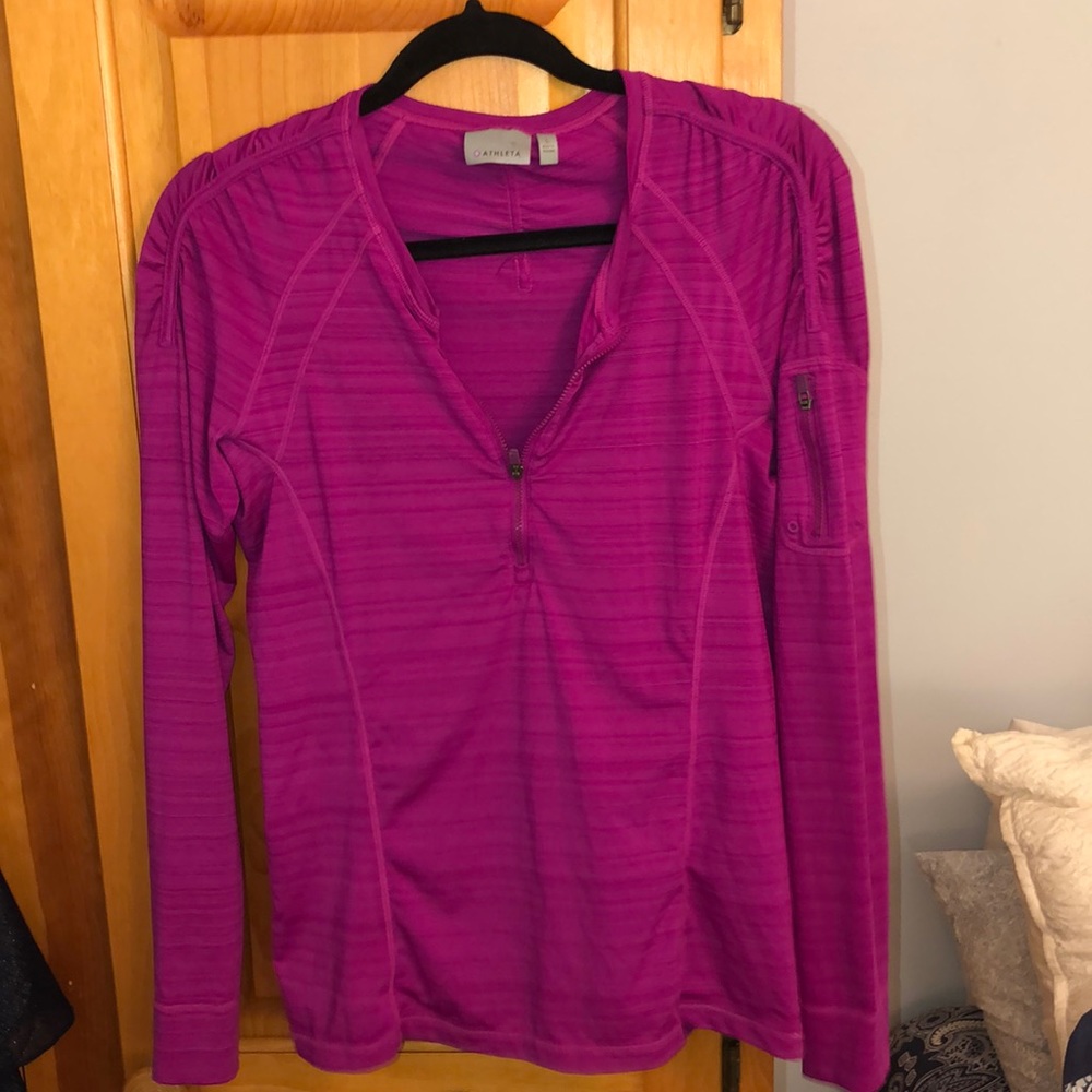 Athleta long sleeve shirt
